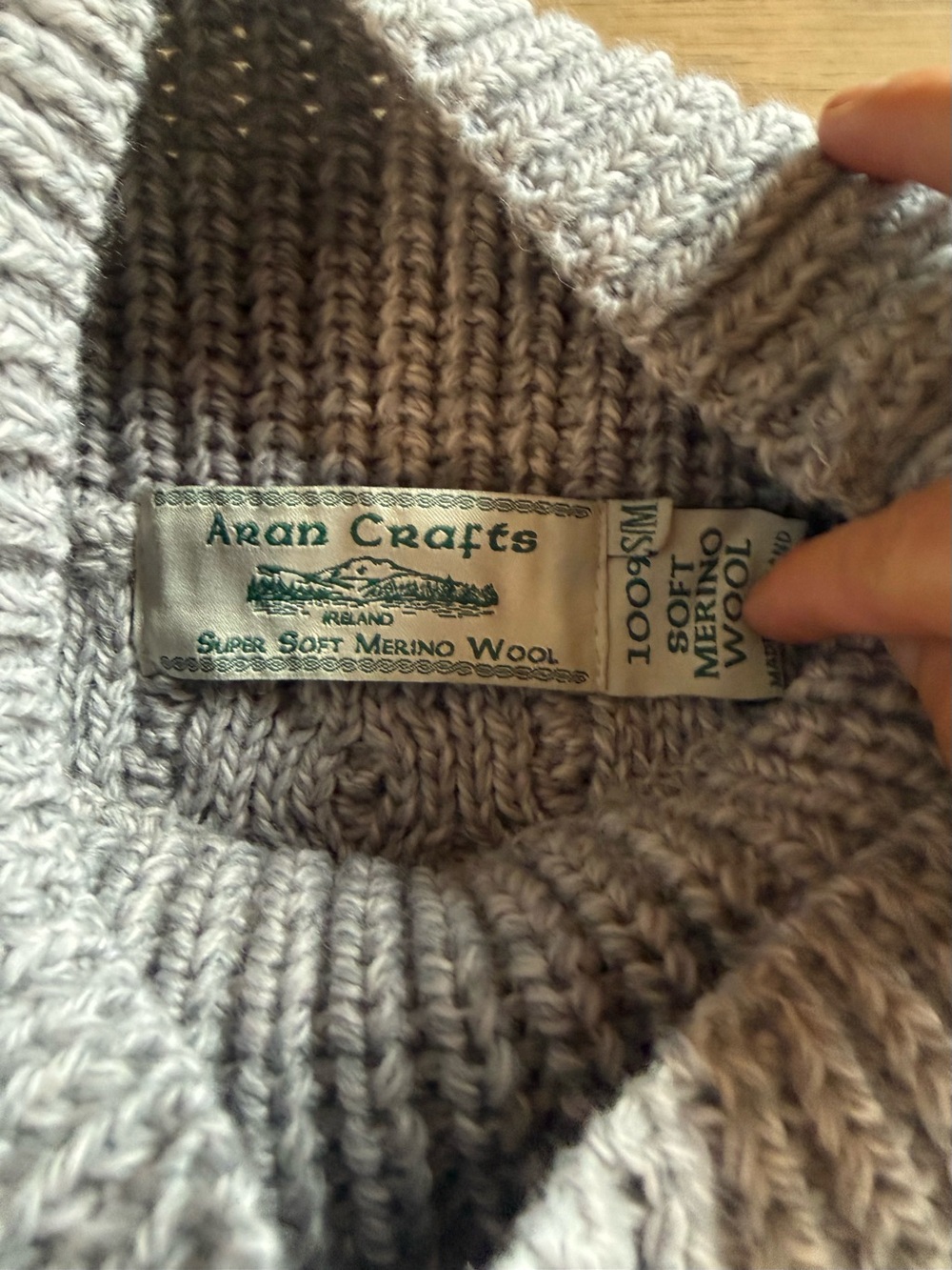 Aran Crafts 100% Merino Wool Cable knit Turtleneck Poncho - Picture 4 of 4